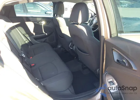 2018 Chevrolet Malibu Lt z USA, uszkodzony, nr VIN 1G1ZD5ST3JF260044